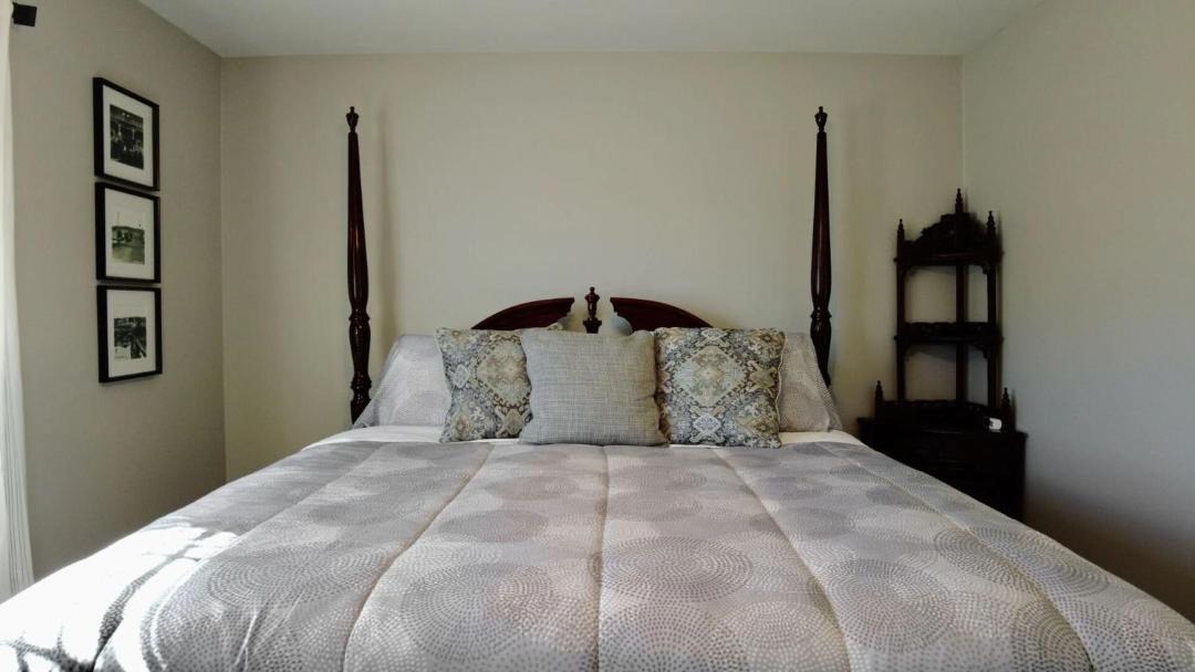 Photo of Bedroom in Branson Theater District