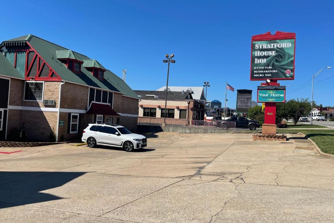 Photo of Others in Branson Theater District