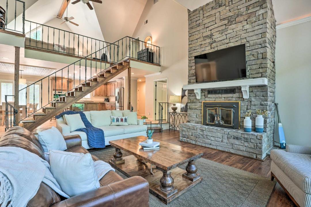 Photo of Livingroom in Hollister