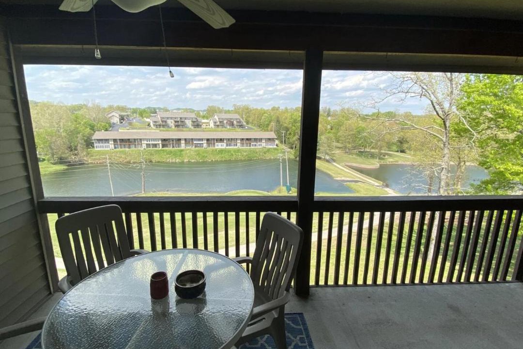 Photo of Patio Balcony in Table Rock