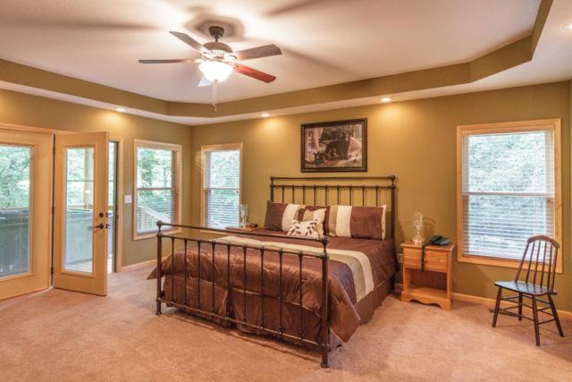 Photo of Bedroom in Cosby