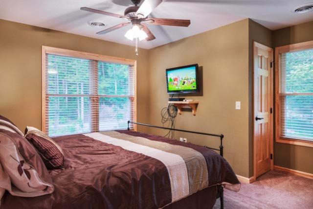 Photo of Bedroom in Cosby