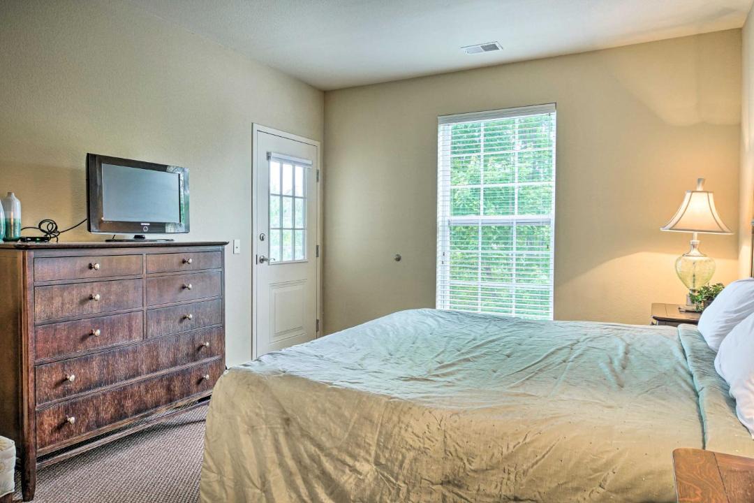 Photo of Bedroom in Branson