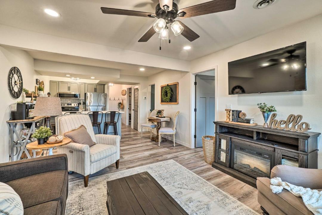 Photo of Others in Notch Estates