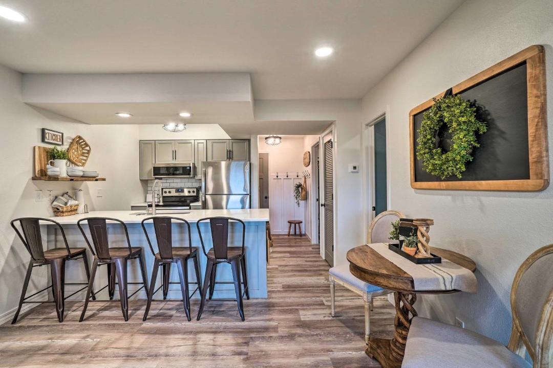 Photo of Others in Notch Estates
