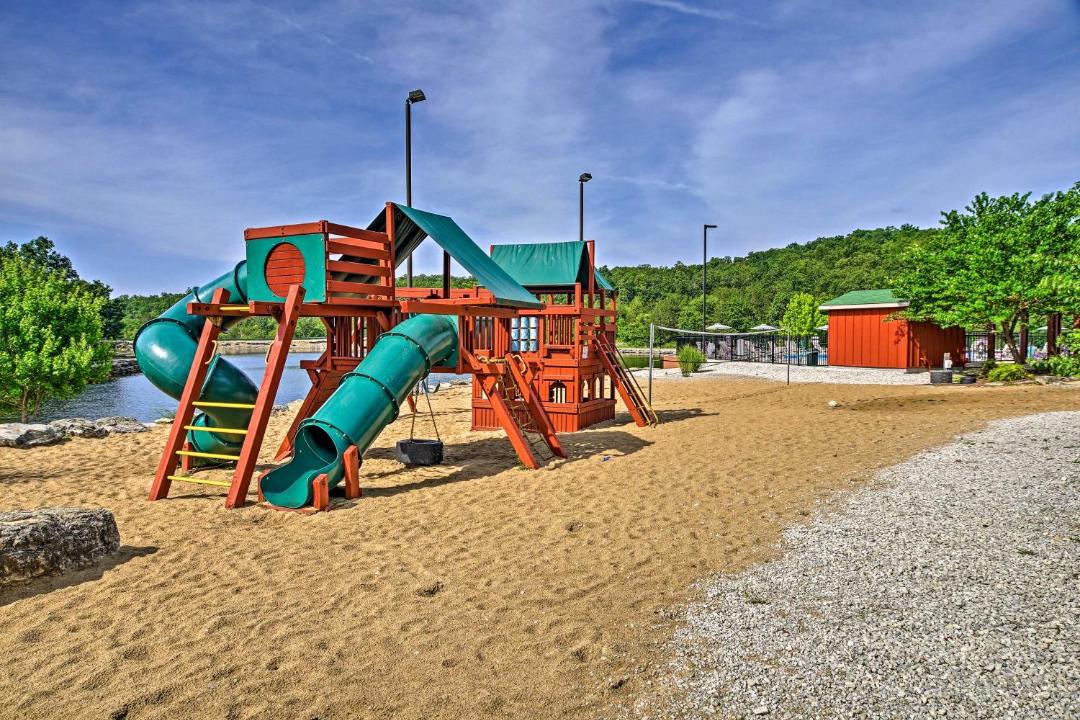 Photo of Others in Reeds Spring