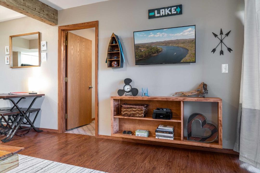 Photo of Others in Notch Estates