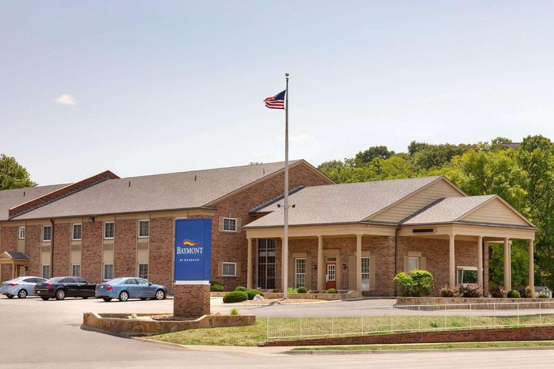 Photo of Buildings in Shawnee Heights