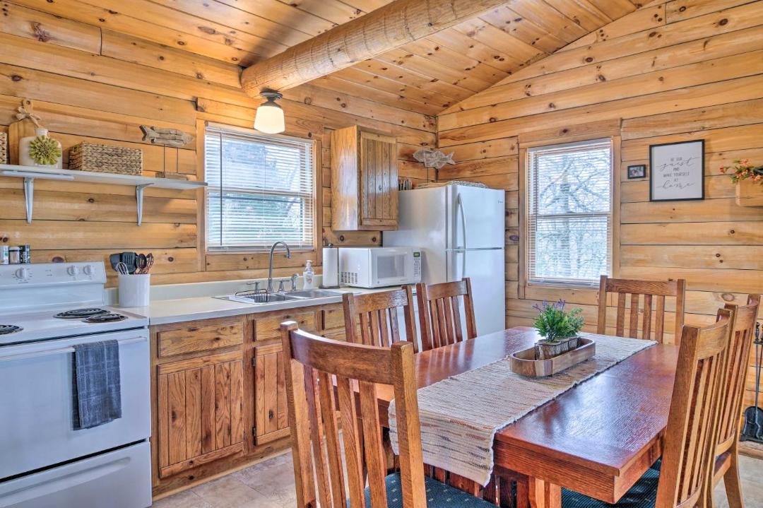 Photo of Kitchen in Shell Knob