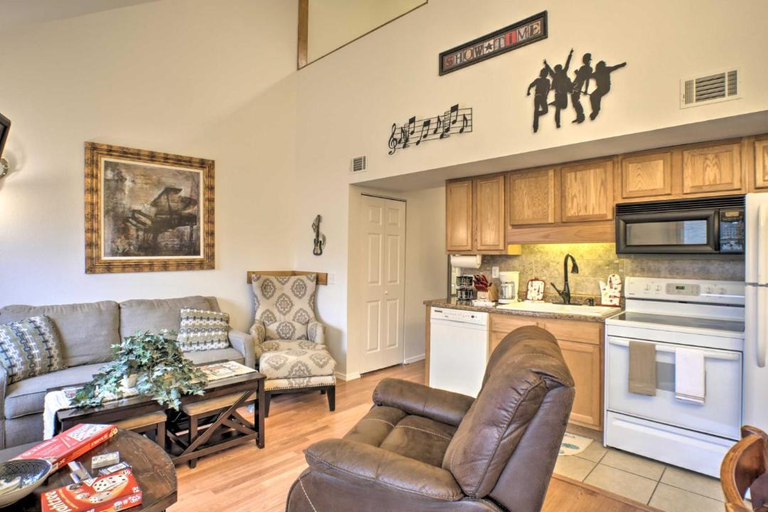 Photo of Livingroom in Table Rock