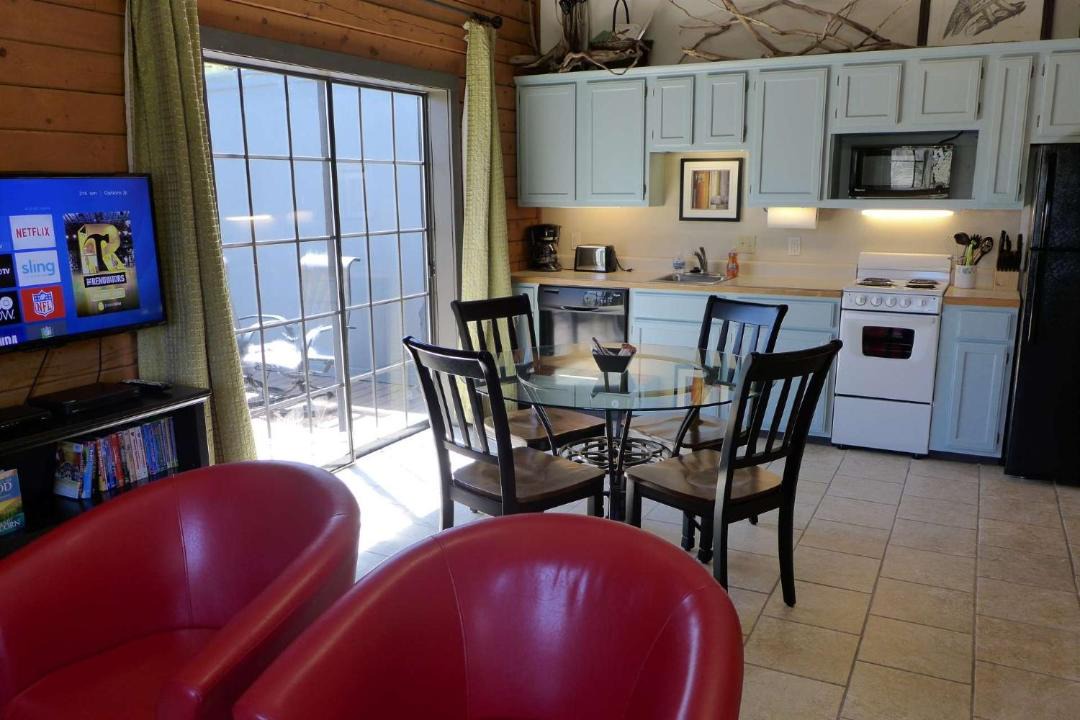 Photo of Livingroom in Table Rock