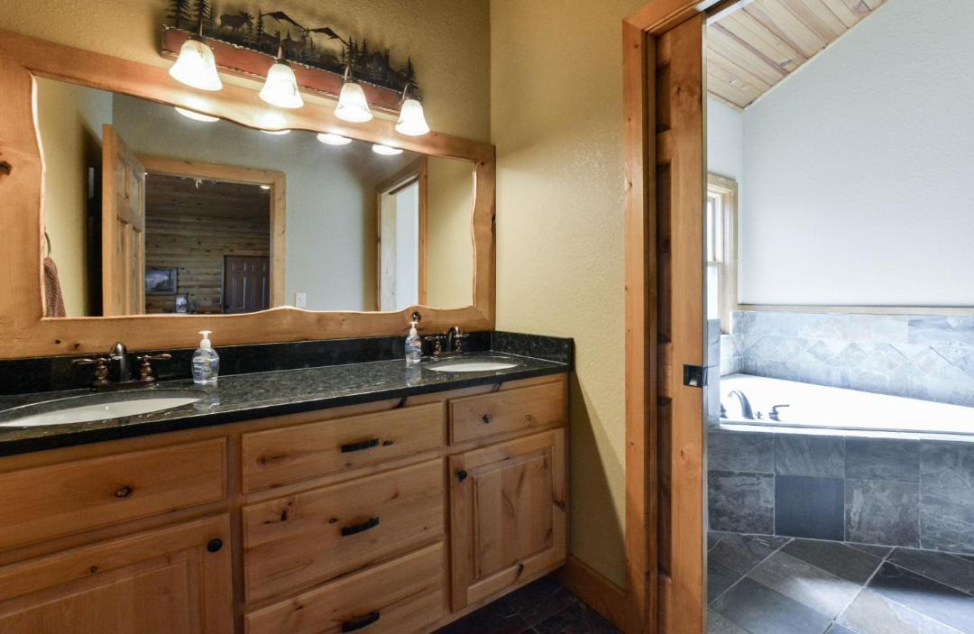 Photo of Bathroom in Lampe