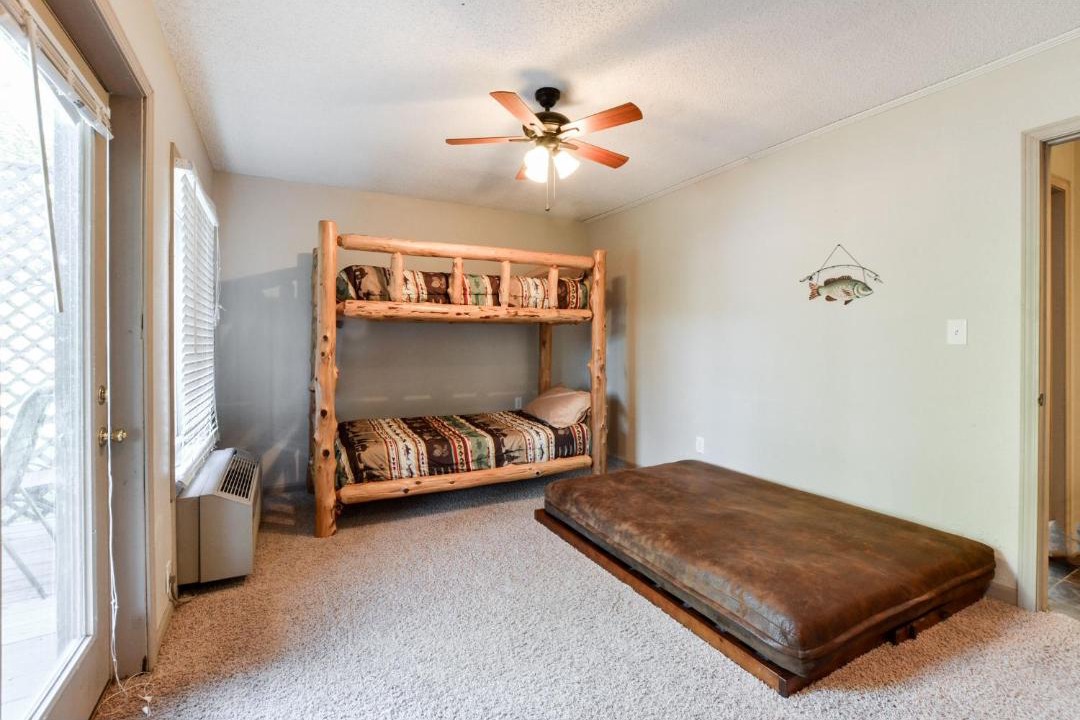 Photo of Bedroom in Lampe