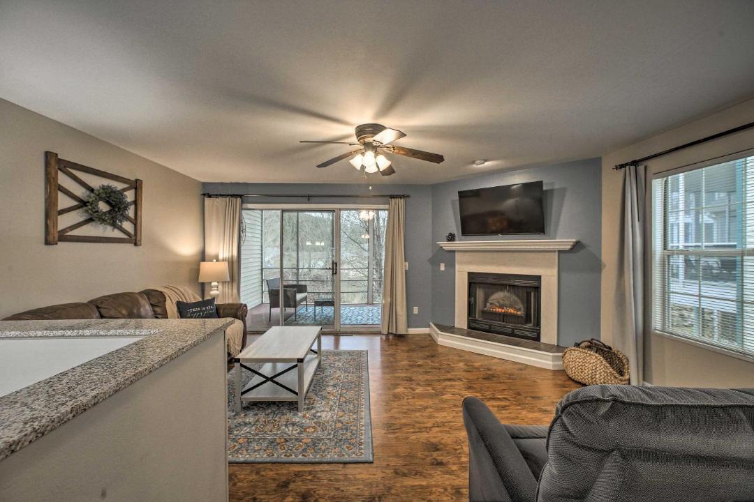 Photo of Livingroom in Table Rock
