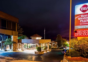 Best Western Plus Landing View Inn & Suites