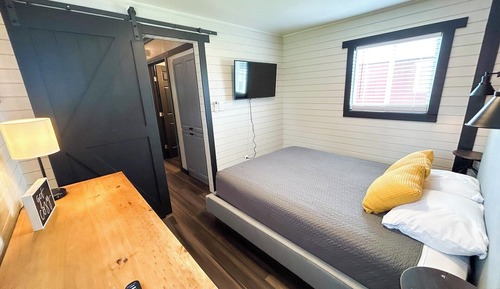 Family Cabin, Lake View