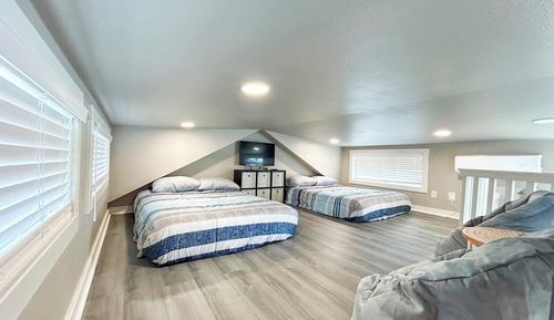 Family Cabin, Lake View