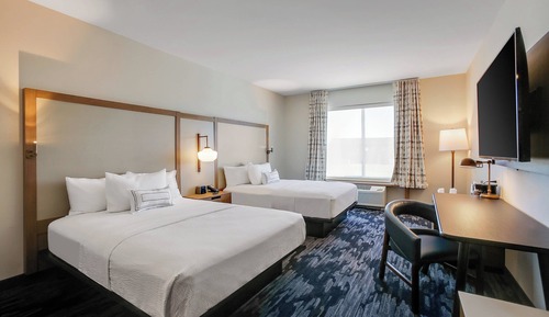 Room, 2 Queen Beds, Hearing Accessible (Accessible Bathtub)