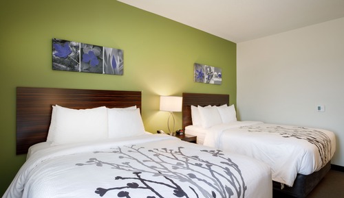 Standard Room, 2 Queen Beds, Non Smoking