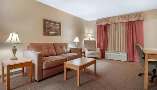 Suite, 1 King Bed with Sofa bed, Non Smoking