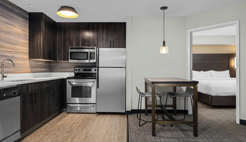 Suite, 1 Bedroom (Mobility/Hearing Accessible, Tub)