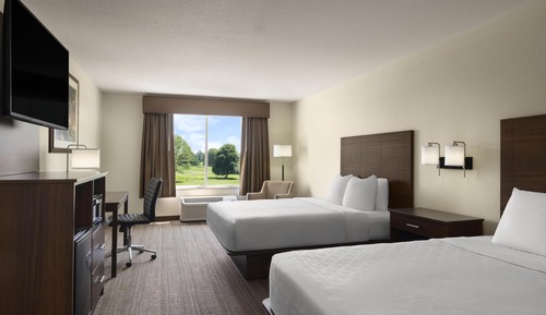 Standard Room, 2 Queen Beds, Refrigerator & Microwave, Golf View