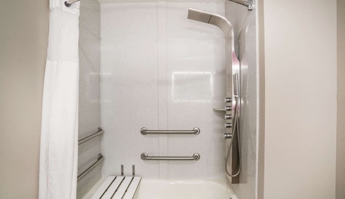 Room, 2 Queen Beds, Accessible, Non Smoking (Roll-In Shower)