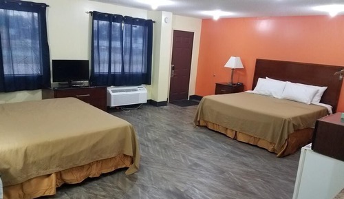 King Room with 2 King Beds