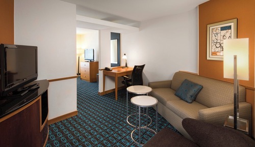 Studio, 1 King Bed with Sofa bed, Hearing Accessible (Accessible Bathtub)