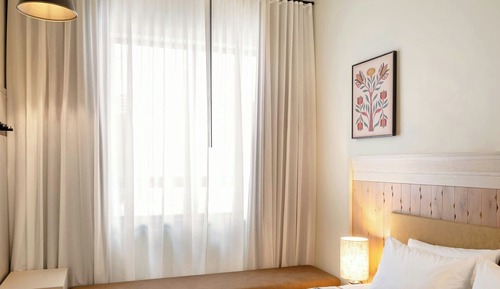 Room, 1 King Bed (Window Alcove, Hydrotheraphy Shower)