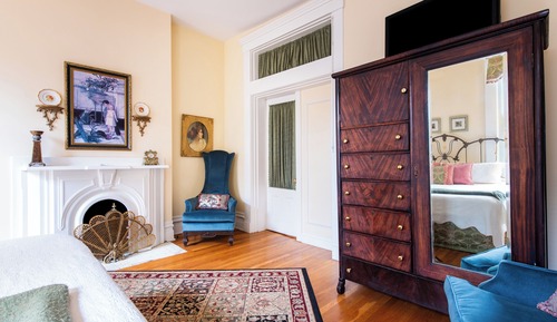 Deluxe Room, 1 Queen Bed