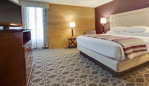Suite, 1 King Bed with Sofa bed, Kitchen (Upper Floor, Sofa Sleeper, 2 Rooms)
