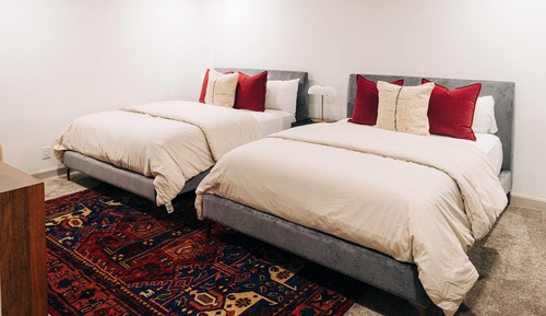 Suite, Multiple Beds (UofL Basketball)