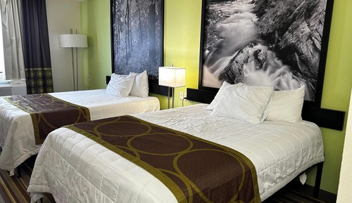 Room, 2 Queen Beds, Non Smoking