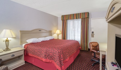 Deluxe Room, 1 King Bed, Non Smoking