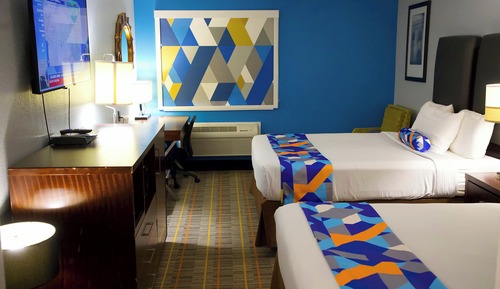 Premium Room, 2 Queen Beds, Non Smoking, Pets Not Allowed