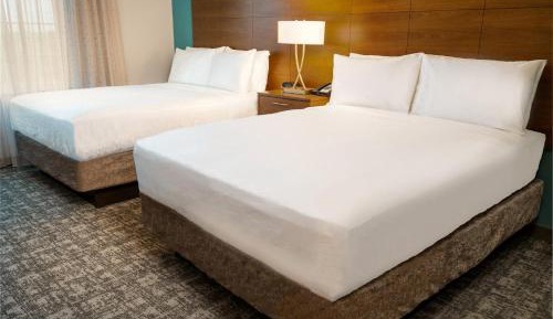Two-Bedroom Suite with One King and Two Queen Beds