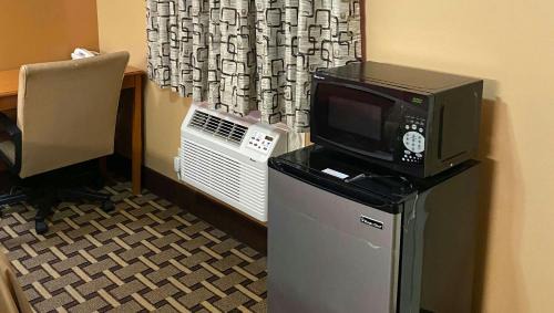 Queen Room - Non-Smoking
