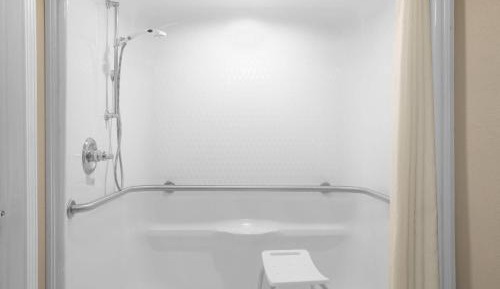 King Room - Mobility Access/Non-Smoking