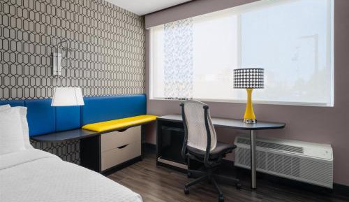 King Room with Walk-in Shower - Disability Access