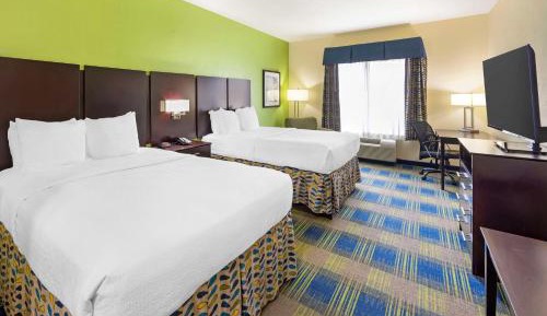 Queen Room with Two Queen Beds