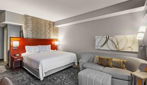 King Room with Sofa Bed