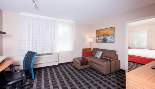One-Bedroom Queen Suite with Sofa Bed