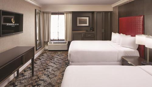  Deluxe Queen Room with Two Queen Beds - Non-Smoking