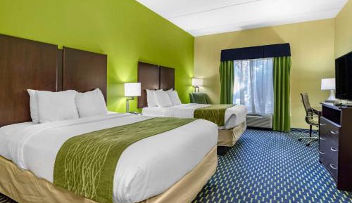 Queen Room with Two Queen Beds - Non-Smoking