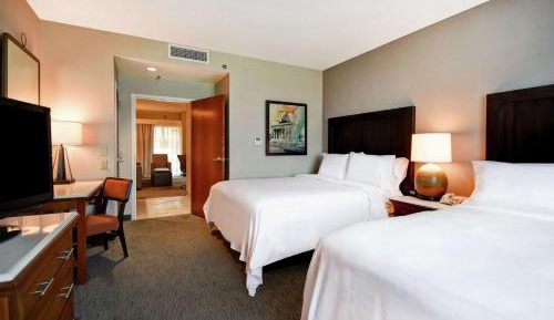 Two-Room Queen Suite with Two Queen Beds