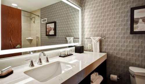 Corner King Suite