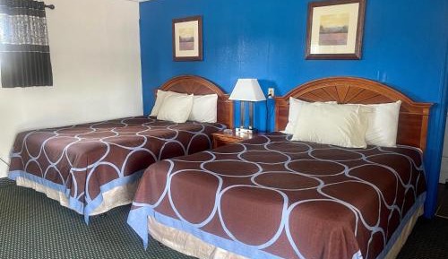 Standard Queen Room with Two Queen Beds - Non-Smoking