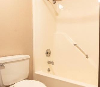 Deluxe Double Room (2 Adults + 1 Child)
