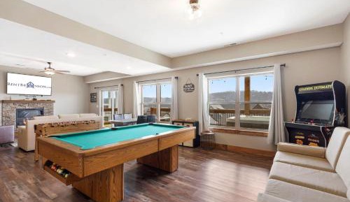 Seven-Bedroom Holiday Home
